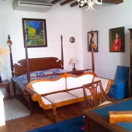 Bed & Breakfast La Folie Mas Provencal Climatise Avec Piscine