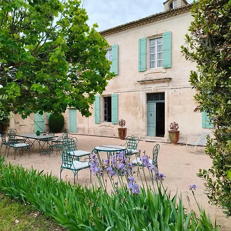 La Folie Mas Provencal Climatise Avec Piscine Bed & Breakfast *