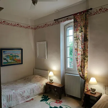 Bed & Breakfast La Folie Mas Provencal Climatise Avec Piscine Arles