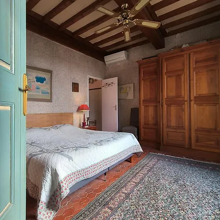 Bed & Breakfast La Folie Mas Provencal Climatise Avec Piscine *
